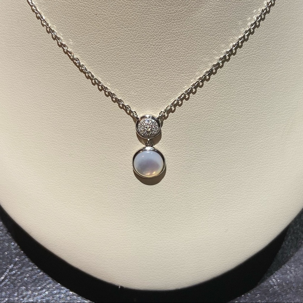 Silver SyntheticStones & Mother of Pearl Necklace